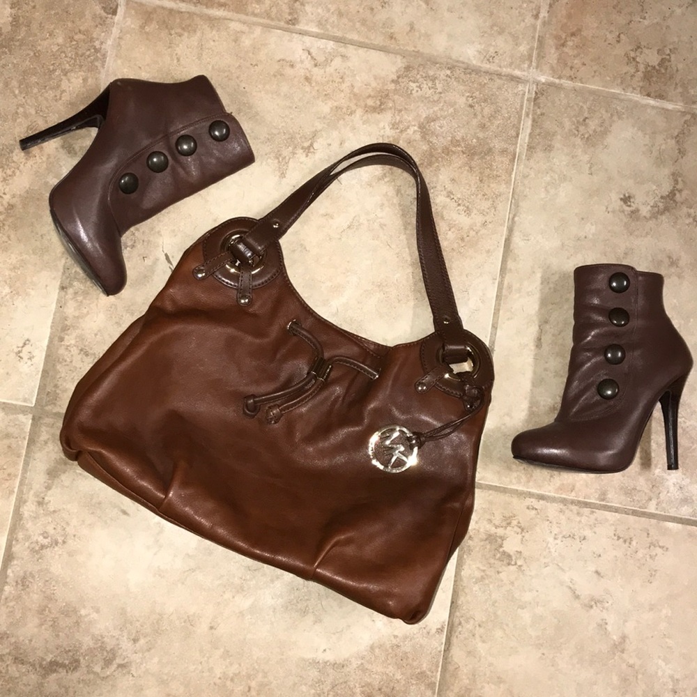 ❌SOLD❌Authentic Michael Kors brown leather bag